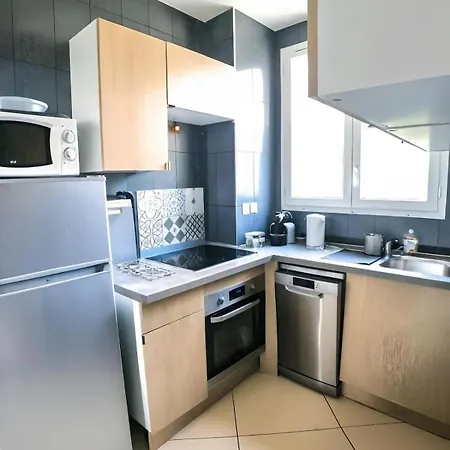 Appartement Le Fleury Moderne 2 Chambres, à Côté Du Salon Du Bourget *